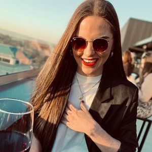 Meet your Posher, Mary